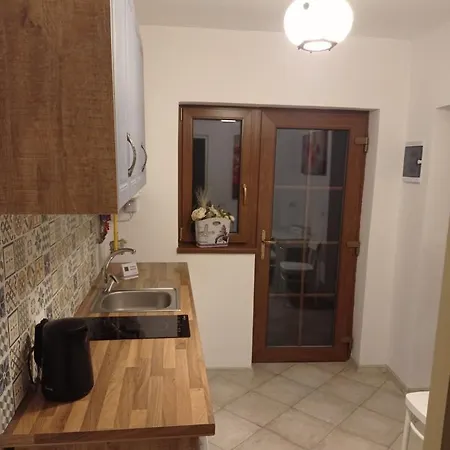 Sunrise Castelului בראשוב